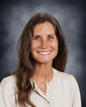 Image of Lindsay Dyzak